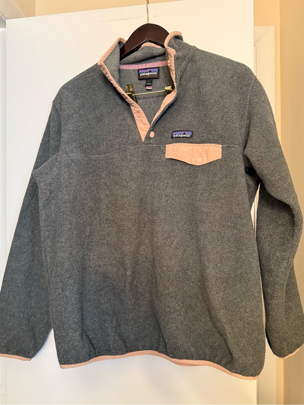 Patagonia Women's Lightweight Synchilla Snap-T Fleece Pullover Large Rosewater